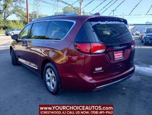 2017 Chrysler Pacifica Touring-L
