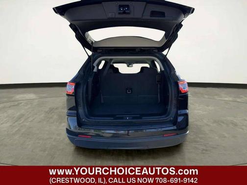 Mosaic Black Metallic 2017 Chevrolet Traverse 2LT