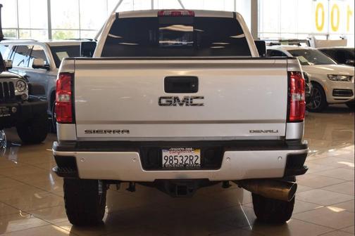 2018 GMC Sierra 2500 Denali