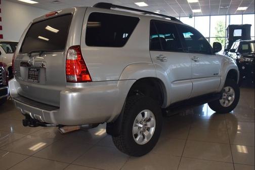 Titanium Metallic 2007 Toyota 4Runner SR5 V8