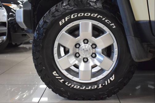 2009 Toyota FJ Cruiser Base