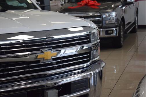 Summit White 2016 Chevrolet Silverado 3500 WT