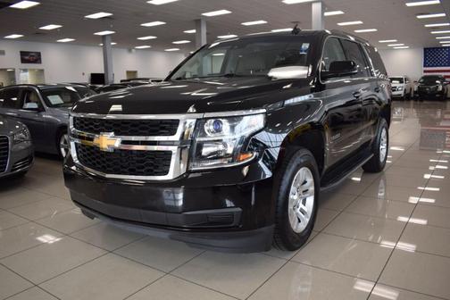 Photo 3 of 48 of 2017 Chevrolet Tahoe LT