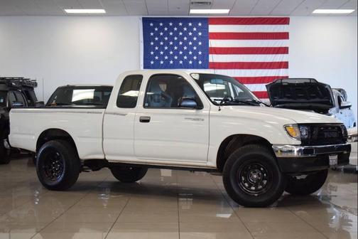 1996 Toyota Tacoma Base