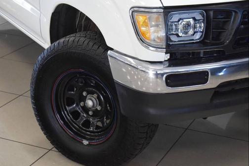 1996 Toyota Tacoma Base