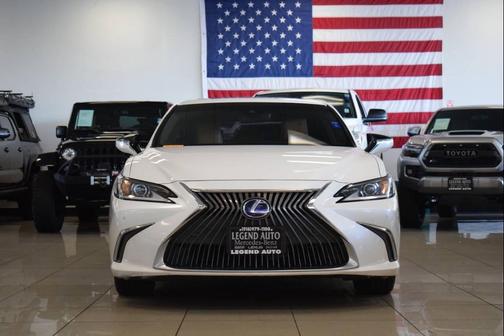 2021 Lexus ES 300h Base