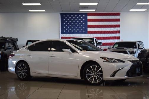 2021 Lexus ES 300h Base