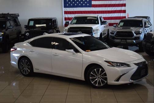 2021 Lexus ES 300h Base