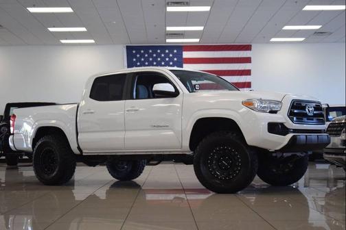 Super White 2017 Toyota Tacoma SR