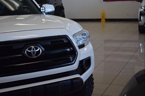 Super White 2017 Toyota Tacoma SR