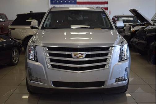 2017 Cadillac Escalade Luxury