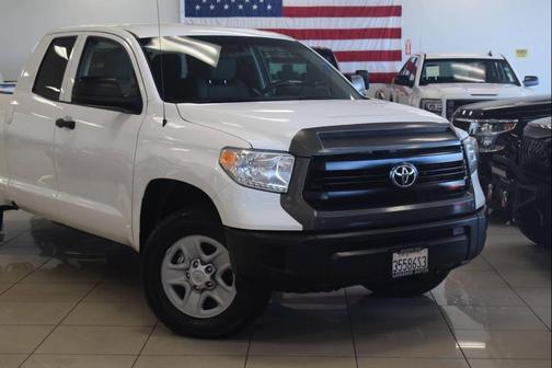 Super White 2016 Toyota Tundra SR