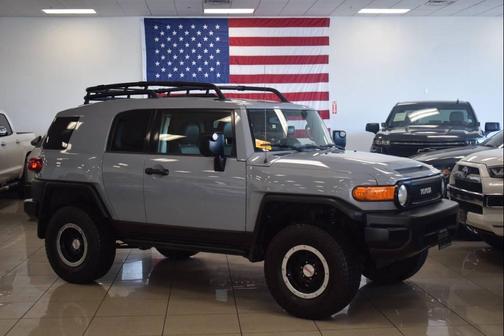 2013 Toyota FJ Cruiser Base