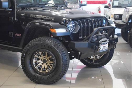 Black Clearcoat 2020 Jeep Gladiator Rubicon
