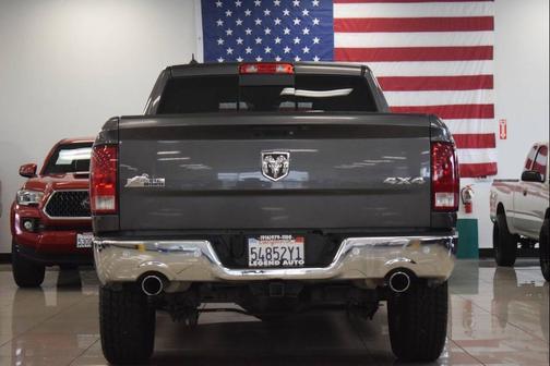 Granite Crystal Metallic Clearcoat 2015 RAM 1500 Big Horn