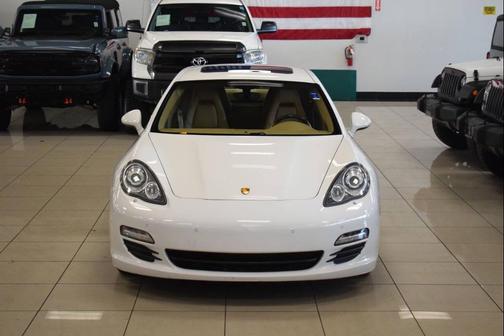 2012 Porsche Panamera 4