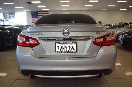 2016 Nissan Altima 2.5 SR