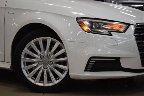 2017 Audi A3 e-tron 1.4T Premium