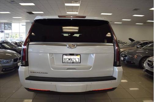 2019 Cadillac Escalade ESV Platinum
