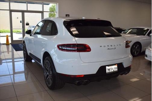 2016 Porsche Macan S