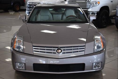 2005 Cadillac XLR Base