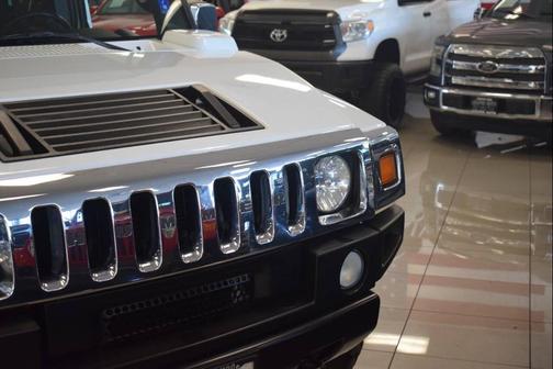 2005 Hummer H2 Base