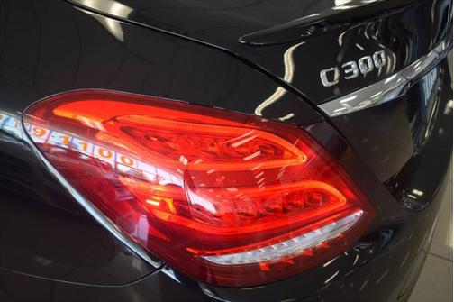 2015 Mercedes-Benz C-Class C 300 4dr Sedan