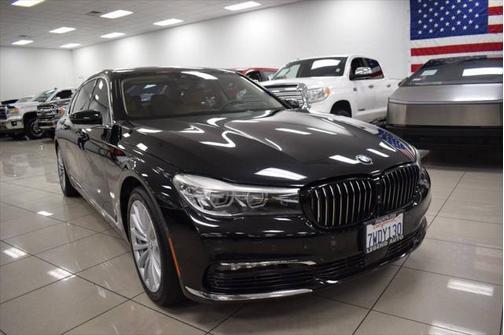 2016 BMW 740 740i 4dr Sedan