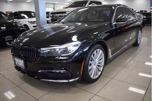 2016 BMW 740 740i 4dr Sedan