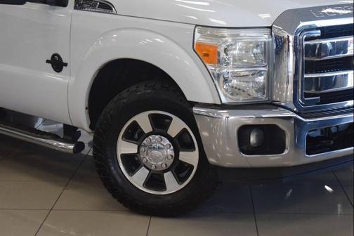 White 2011 Ford F-250 Lariat