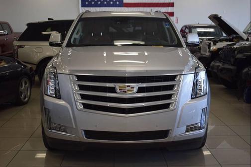 2017 Cadillac Escalade Luxury