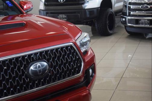 2018 Toyota Tacoma TRD Sport