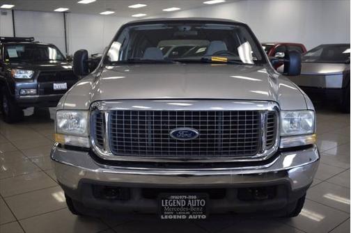 2004 Ford Excursion XLS