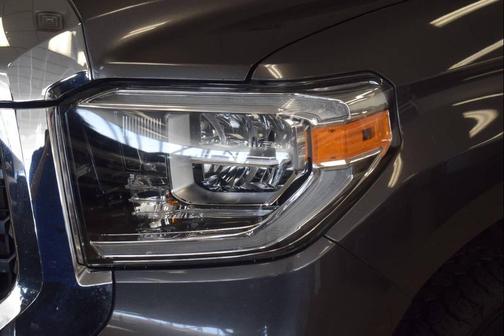 2014 Toyota Tundra SR5
