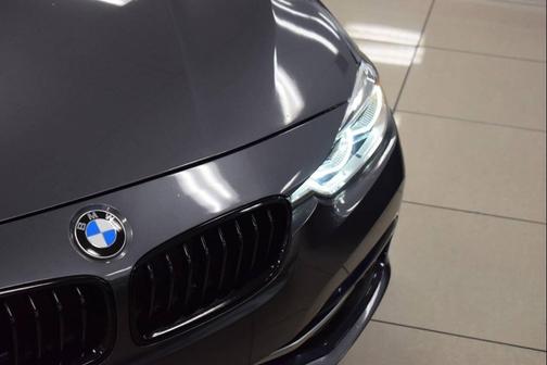 2018 BMW 330 330i 4dr Sedan