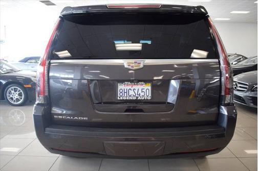 2018 Cadillac Escalade Premium Luxury