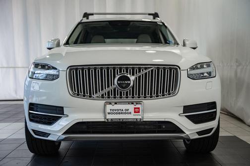Crystal White Pearl Metallic 2017 Volvo XC90 Hybrid T8 Inscription