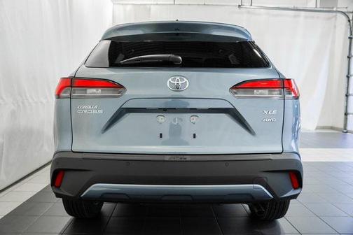 2025 Toyota Corolla Cross XLE