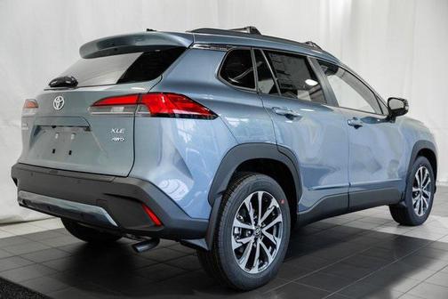 2025 Toyota Corolla Cross XLE