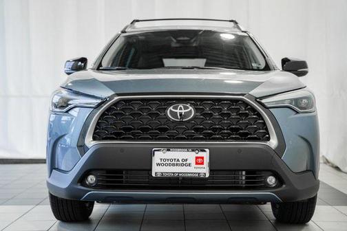 2025 Toyota Corolla Cross XLE