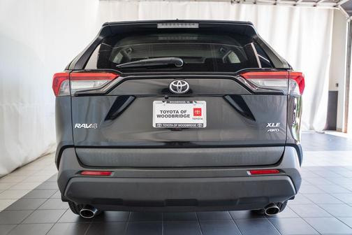 Midnight Black Metallic 2019 Toyota RAV4 XLE Premium