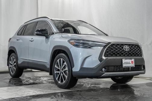 2025 Toyota Corolla Cross XLE