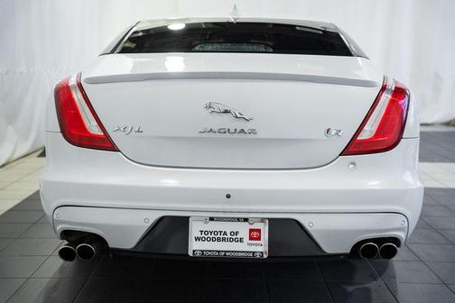 2016 Jaguar XJ XJR