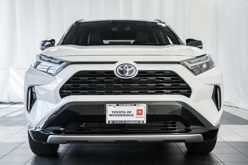 2022 Toyota RAV4 Hybrid SE