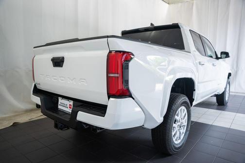 Ice 2026 Toyota Tacoma SR5