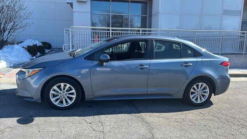 2025 Toyota Corolla Hybrid LE