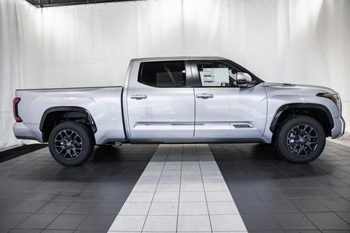 2025 Toyota Tundra Hybrid Platinum