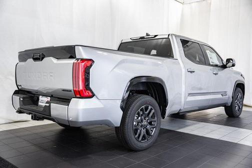 2025 Toyota Tundra Hybrid Platinum