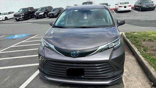 2021 Toyota Sienna LE