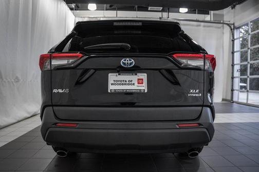 2020 Toyota RAV4 Hybrid XLE